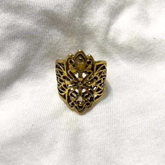 Anthropologie Jewelry - Golden Siren Ring Size 7